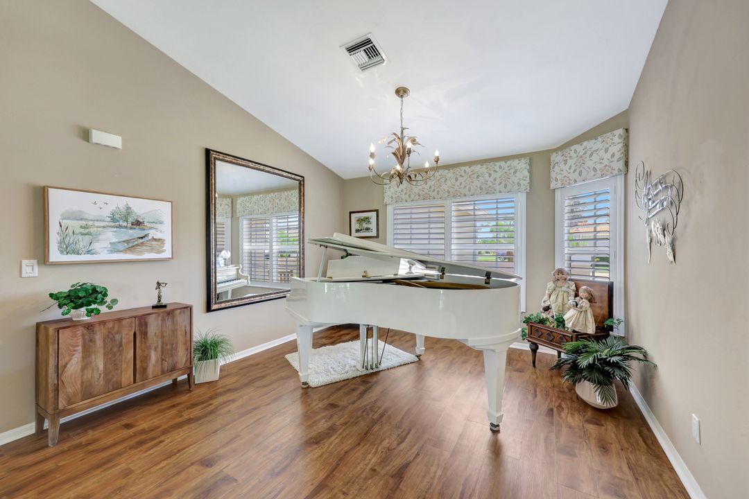 12637 Hunters Ridge Dr, Bonita Springs, FL 34135