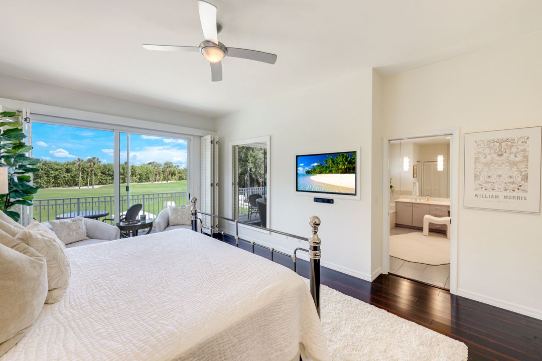 211 Via Napoli, Naples, FL 34105