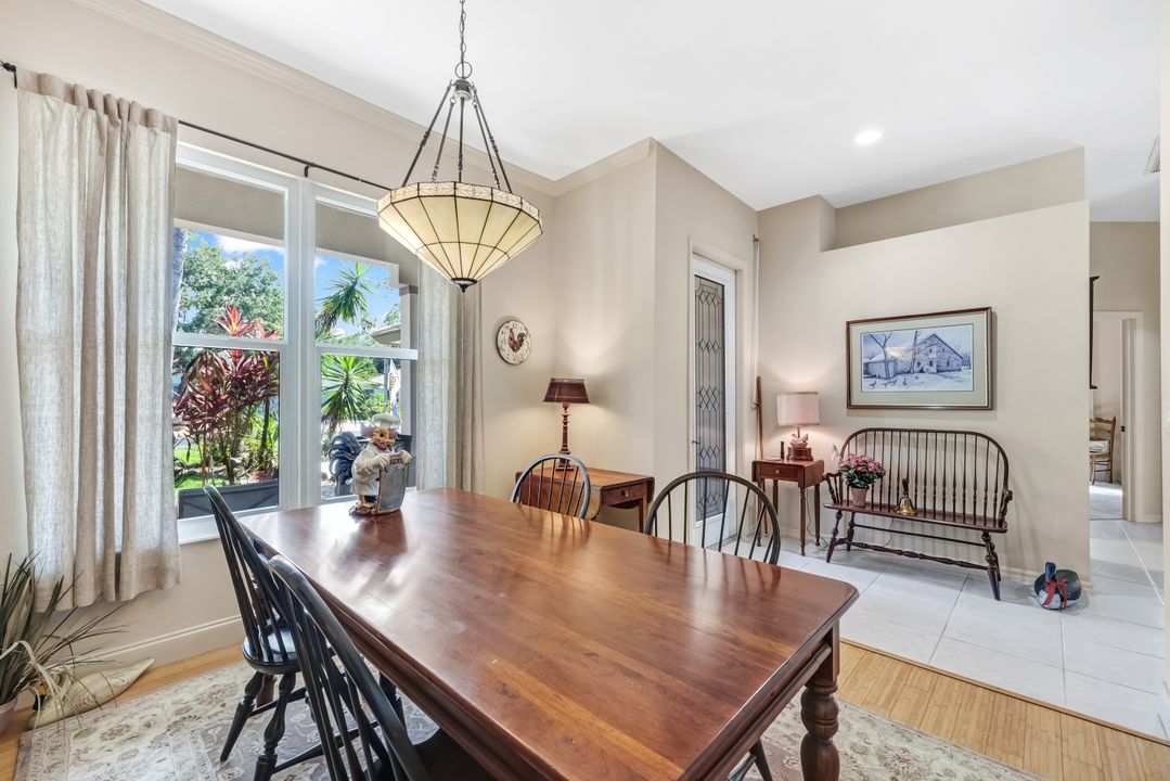 8241 Laurel Lakes Blvd, Naples, FL 34119