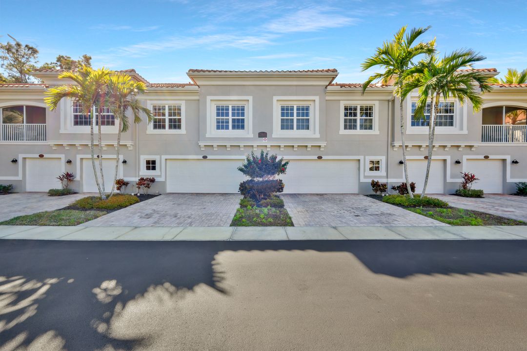 23601 Alamanda Dr #202, Bonita Springs, FL 34135