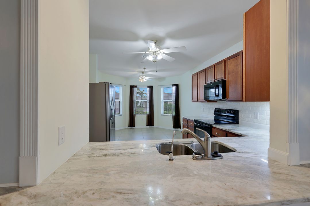 3440 Cancun Ct, Cape Coral, FL 33909