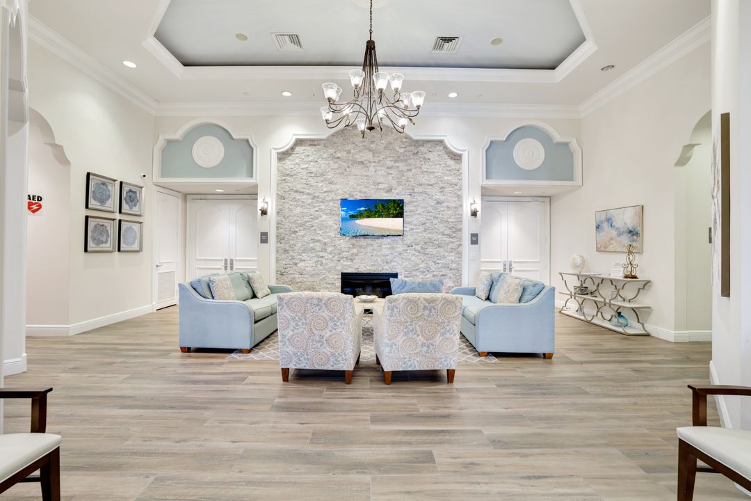 1654 Triangle Palm Terrace, Naples, FL 34119