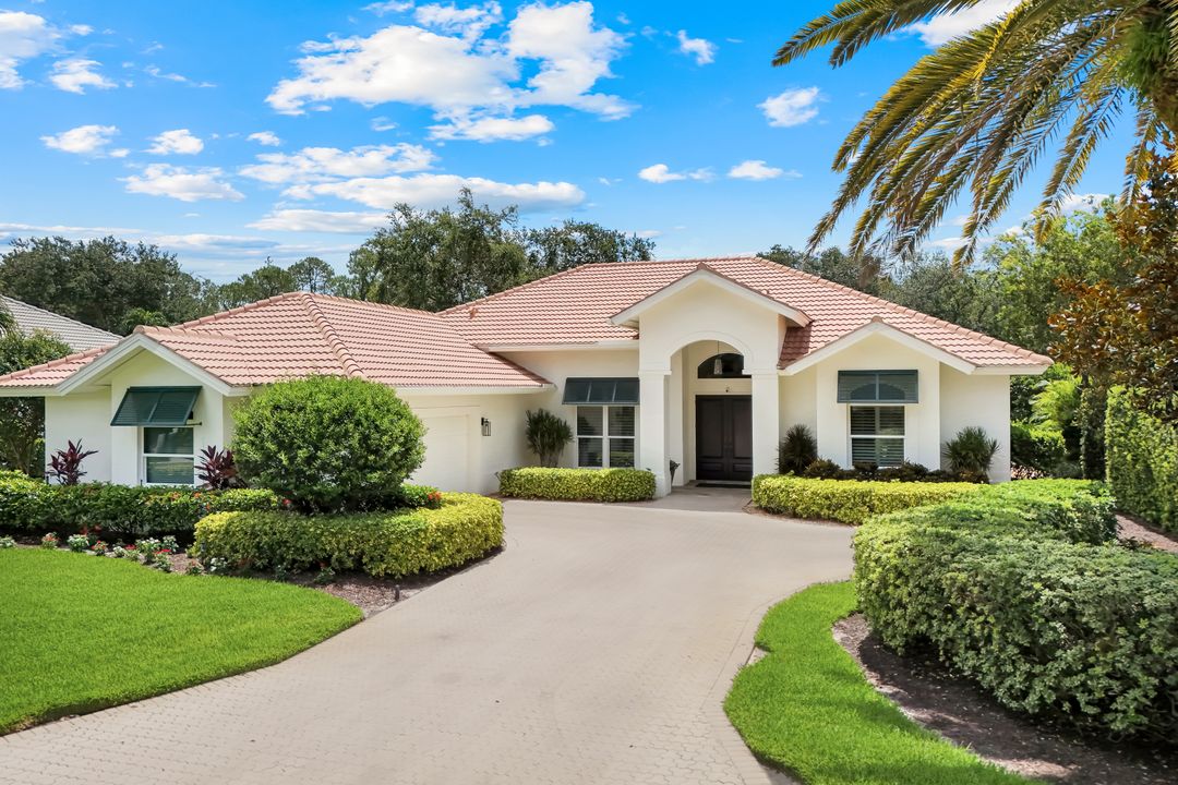 6632 Glen Arbor Way, Naples, FL 34119