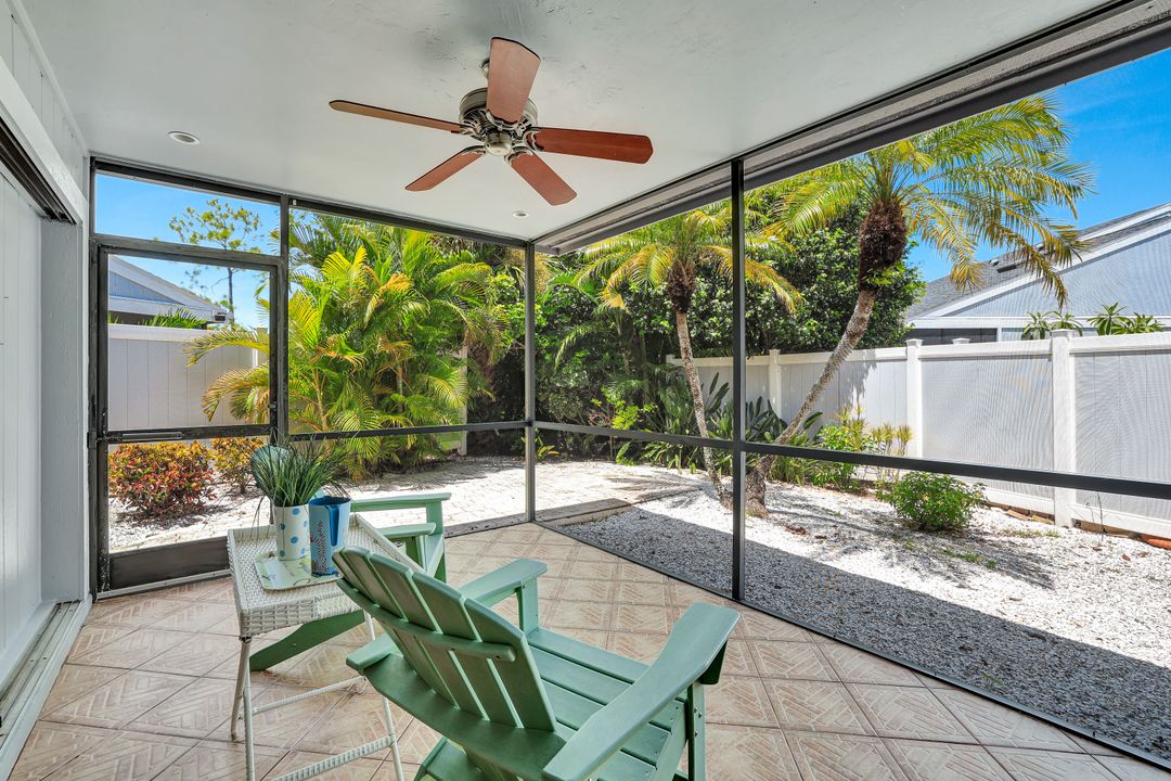 206 Woodshire Ln, Naples, FL 34105