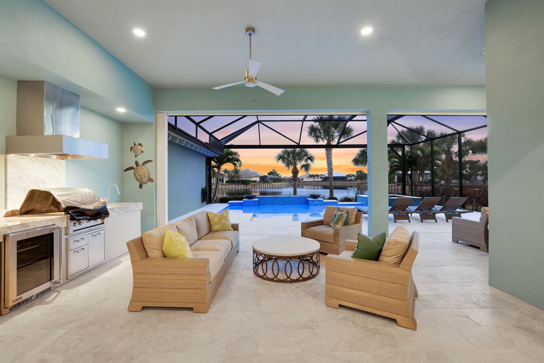 6072 Lucaya Wy, Naples, FL 34112