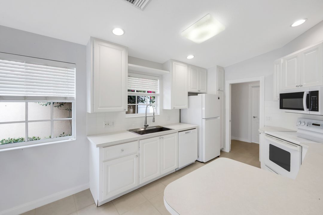 3748 Exuma Way, Naples, FL 34119