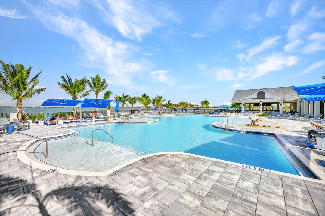 19184 Aqua Shore Dr, Fort Myers, FL 33913