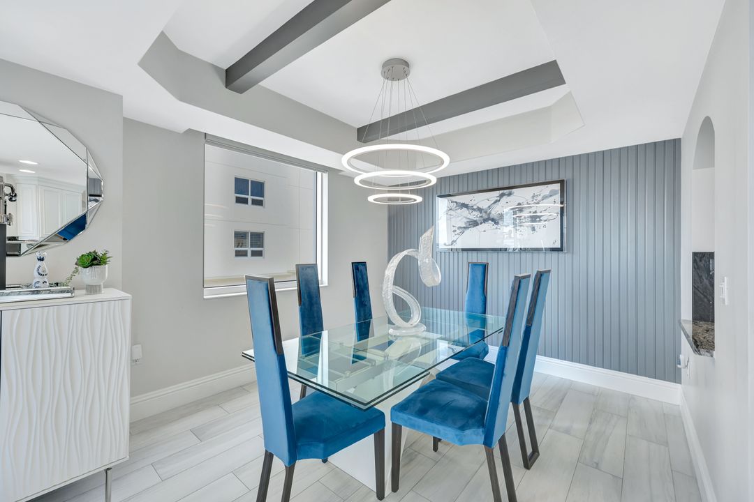 2104 W First St #1404, Fort Myers, FL 33901