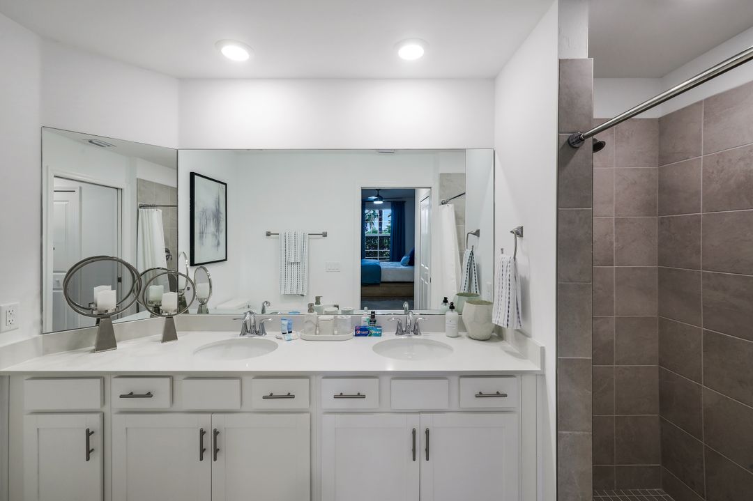 5433 Double Eagle Cir #2914, Ave Maria, FL 34142