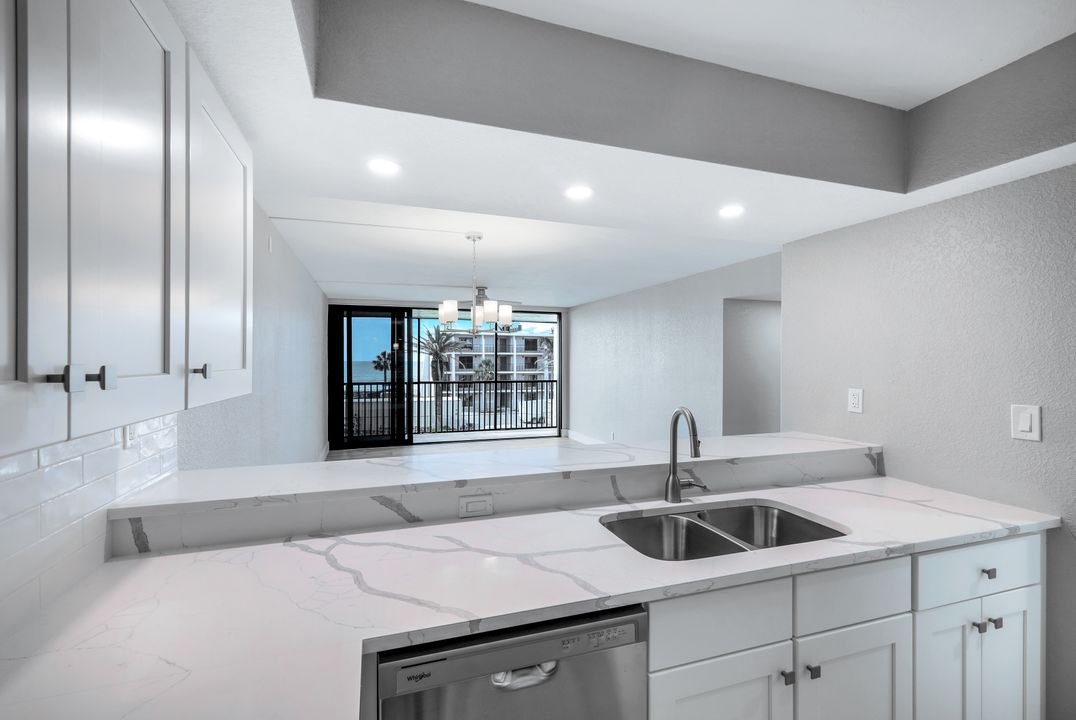1451 Middle Gulf Dr #J304, Sanibel, FL 33957
