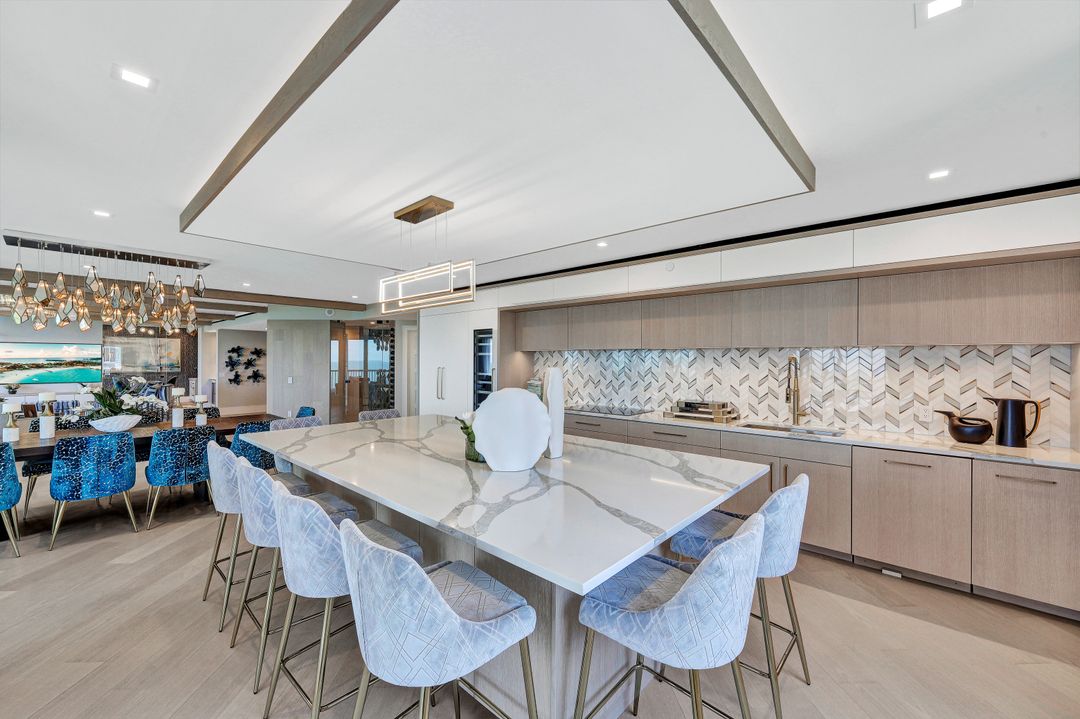 7225 Pelican Bay Blvd #2001/2002, Naples, FL 34108