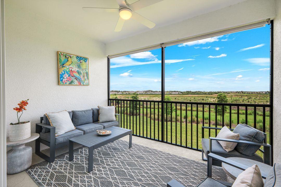 11811 Venetian Lagoon Dr #204, Fort Myers, FL 33913