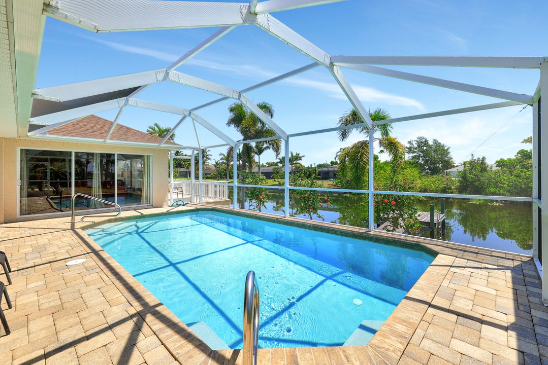 3317 SW 5th Pl, Cape Coral, FL 33914