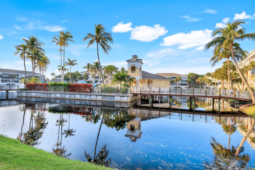 7702 Pebble Creek Cir #103, Naples, FL 34108