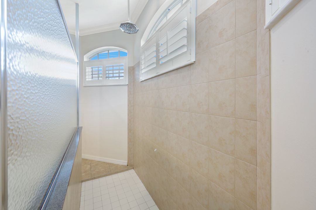 1426 SE 32nd St, Cape Coral, FL 33904