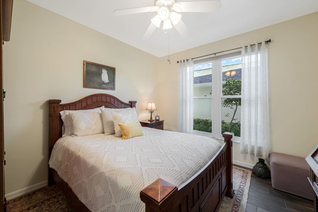 1320 Charleston Square Dr #101, Naples, FL 34110