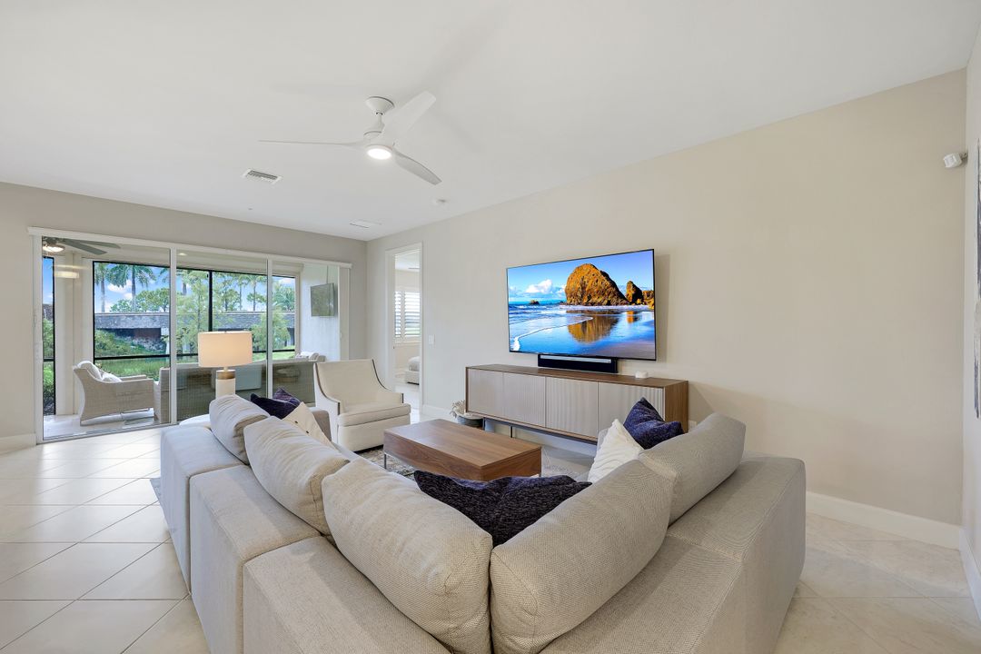 8835 Nautical Landing Cir #101, Naples, FL 34120