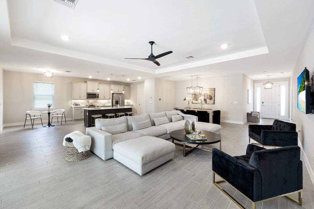 28086 Captiva Shell Lp, Bonita Springs, FL 34135