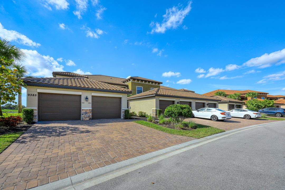 9385 Pocida Ct #203, Naples, FL 34119