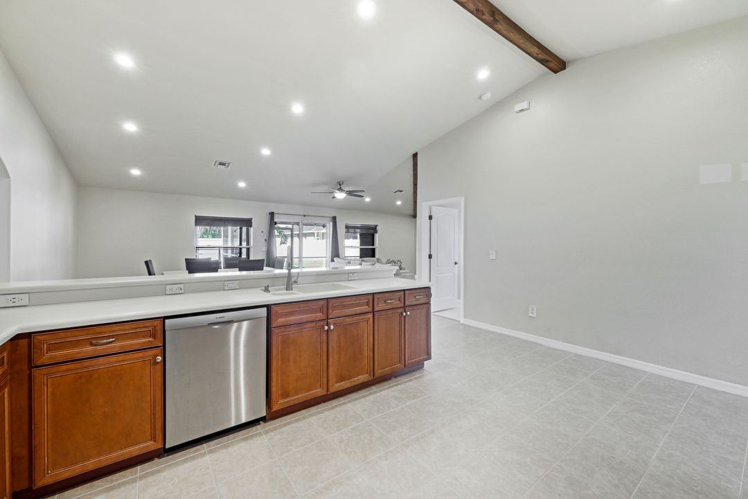 153 SE 27th Terrace, Cape Coral, FL 33904