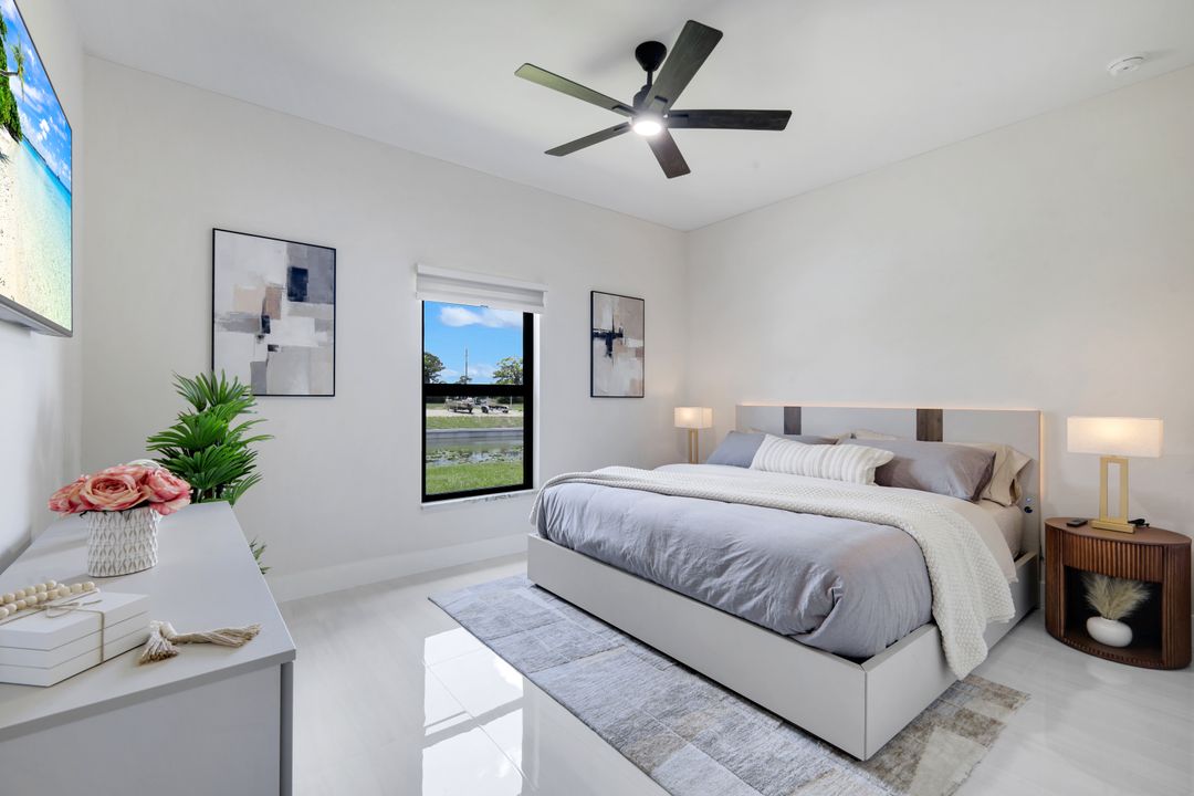 522 NE 5th Pl, Cape Coral, FL 33909