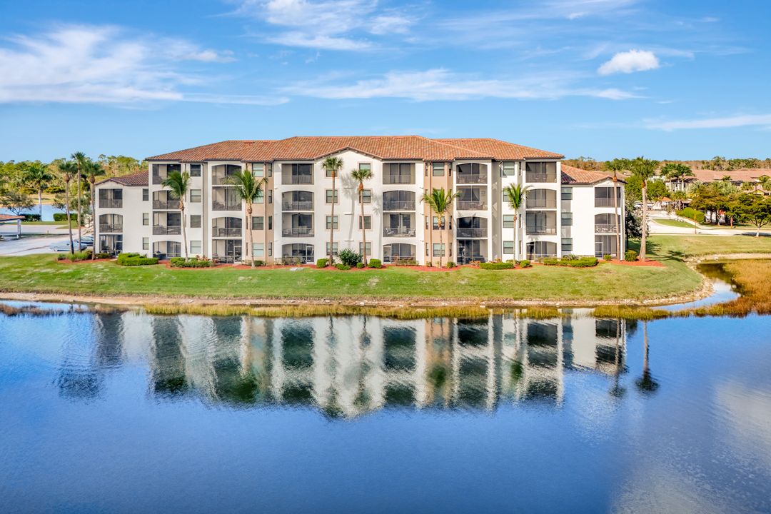 9554 Trevi Ct #4726, Naples, FL 34113
