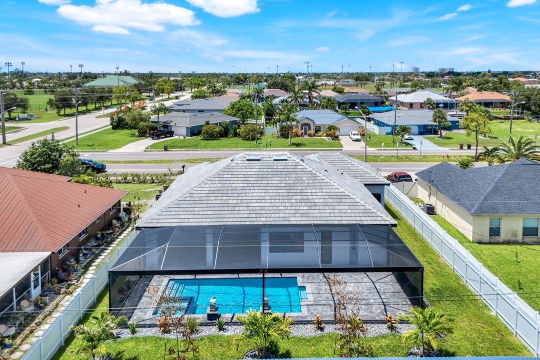 405 Mohawk Pkwy, Cape Coral, FL 33914