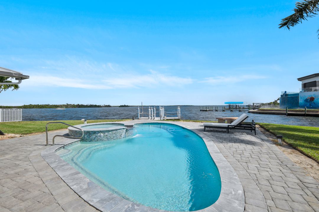 5596 Avenida Pescadora, Fort Myers Beach, FL 33931