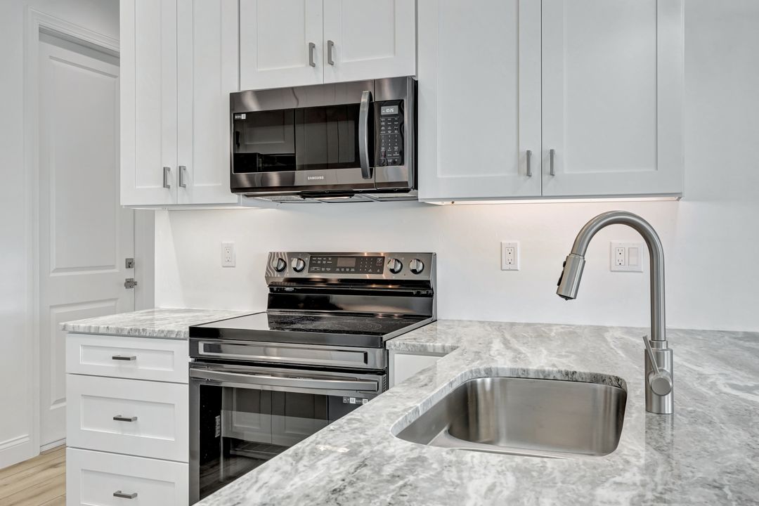 3551 Heron Landing Cir, Saint James City, FL 33956