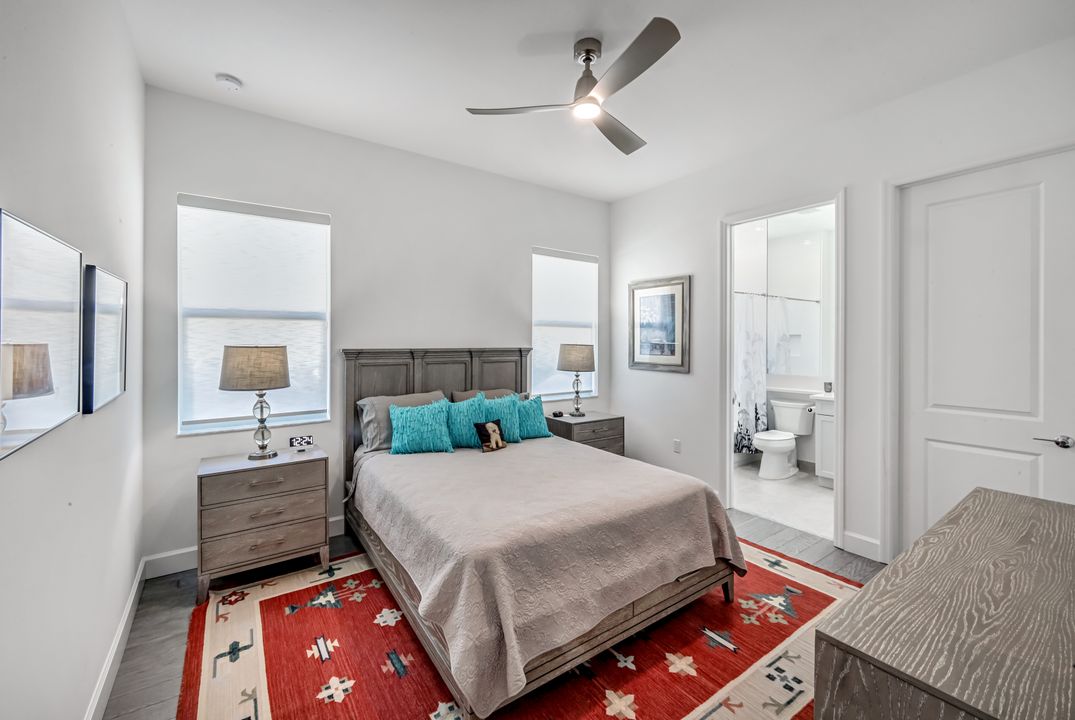 12083 Azalea Wy, Naples, FL 34120