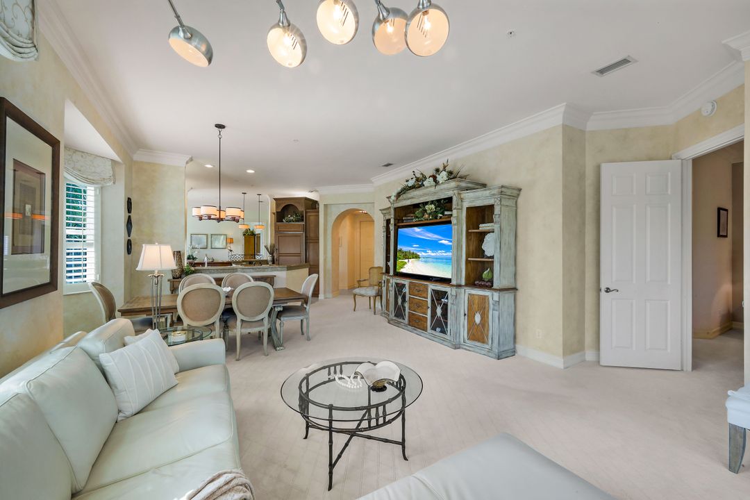 775 Bentwater Cir #204, Naples, FL 34108