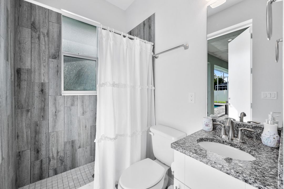 4800 SW 23rd Ave, Cape Coral, FL 33914