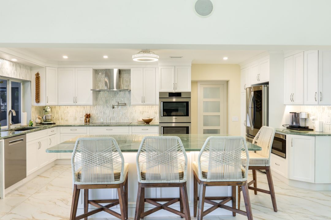 18323 Cutlass Dr, Fort Myers Beach, FL 33931