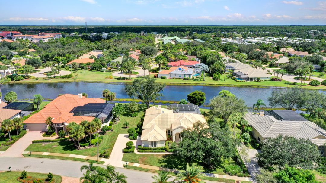 24421 Woodsage Dr, Bonita Springs, FL 34134