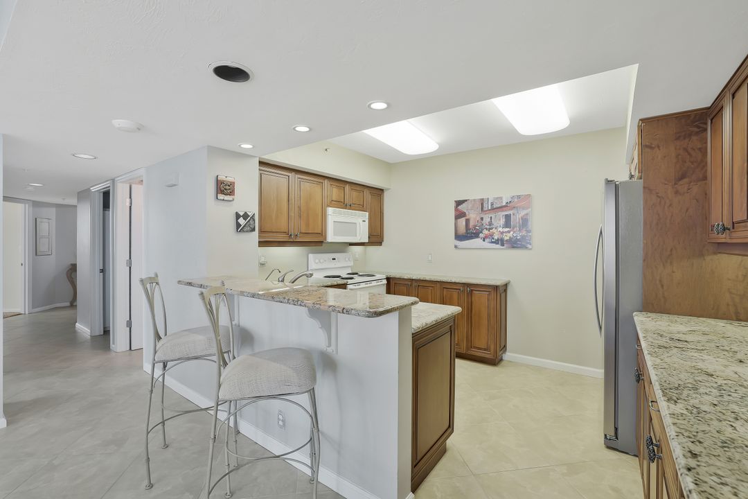 990 Cape Marco Dr  #208, Marco Island, FL 34145