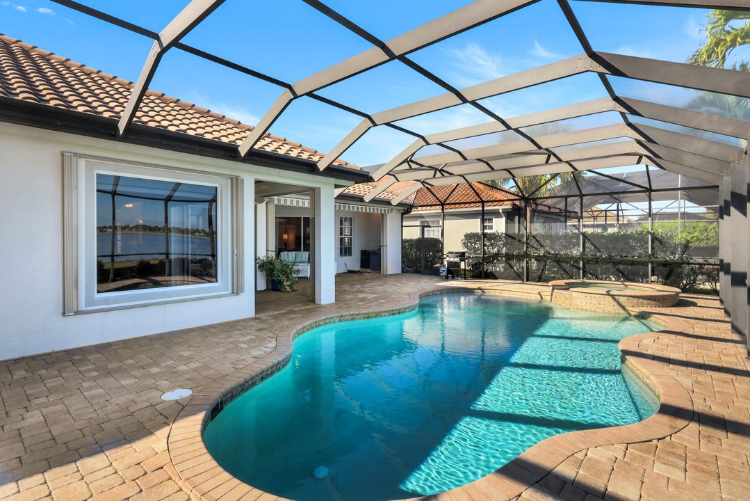 8765 Hideaway Harbor Ct, Naples, FL 34120