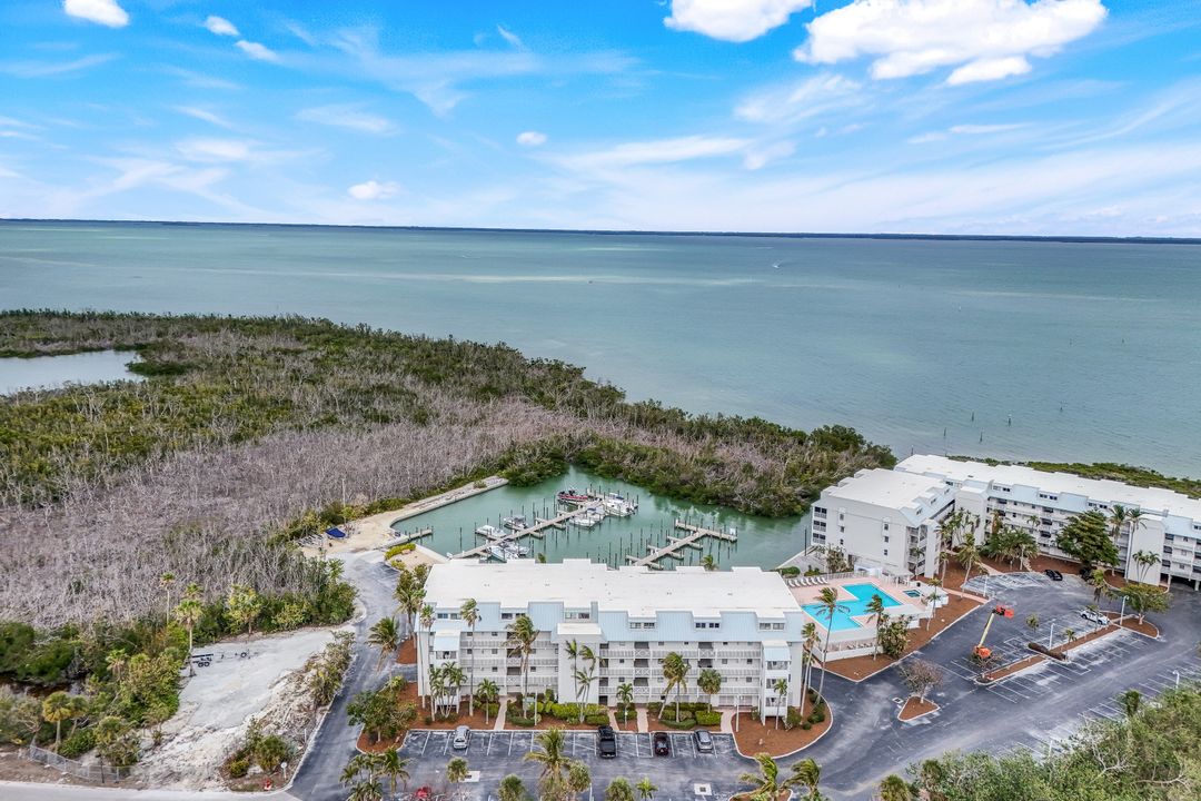 4216 Bayside Villas #4216, Captiva, FL 33924