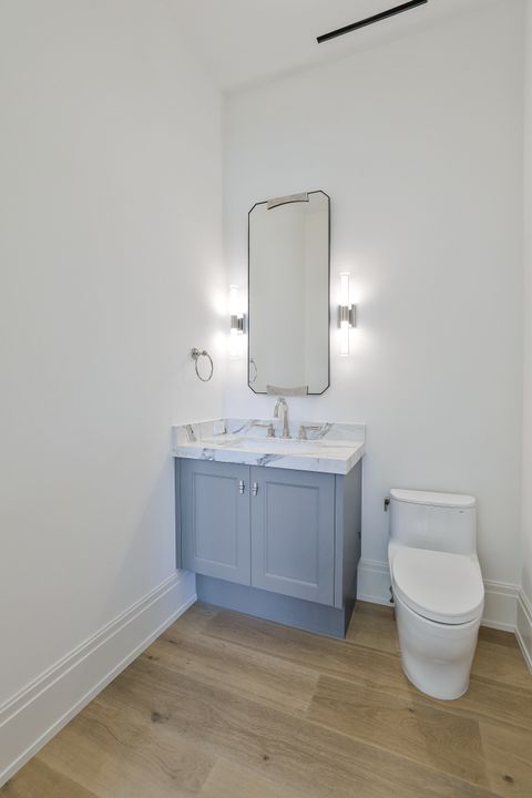 408 16th Ave S, Naples, FL 34102