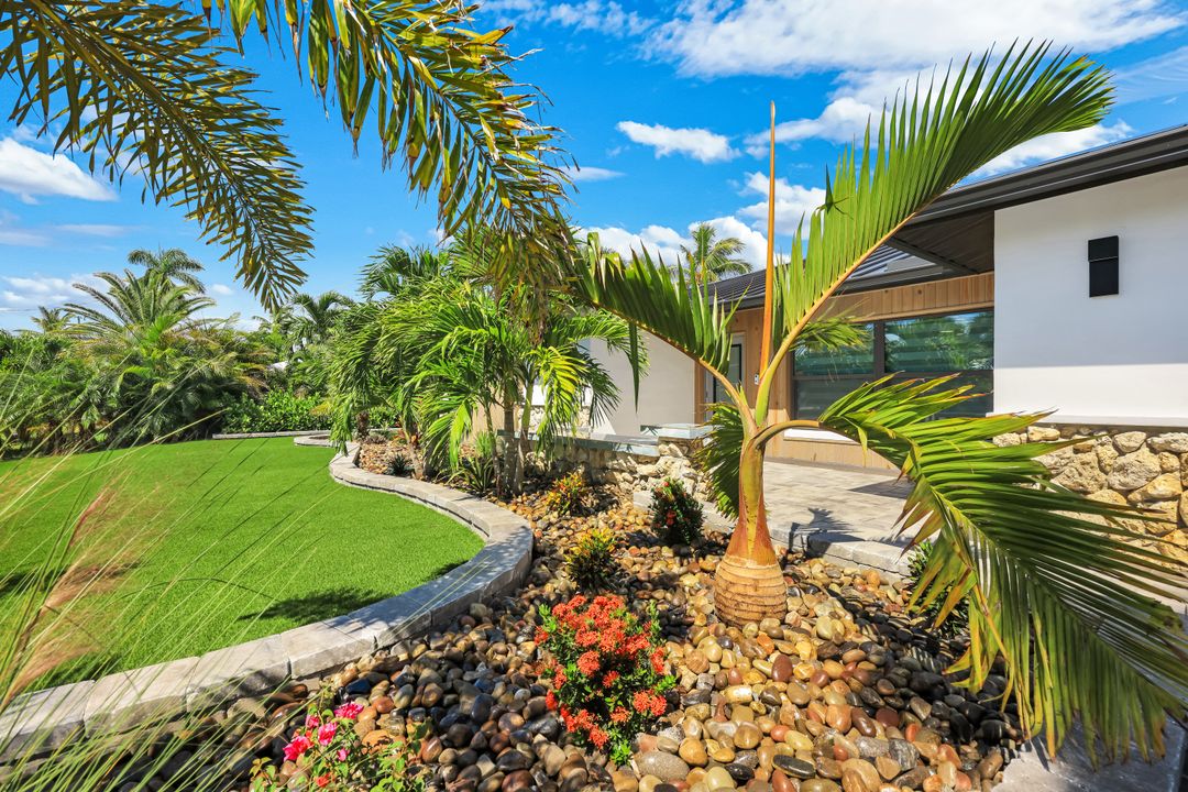 16340 Buccaneer St, Bokeelia, FL 33922