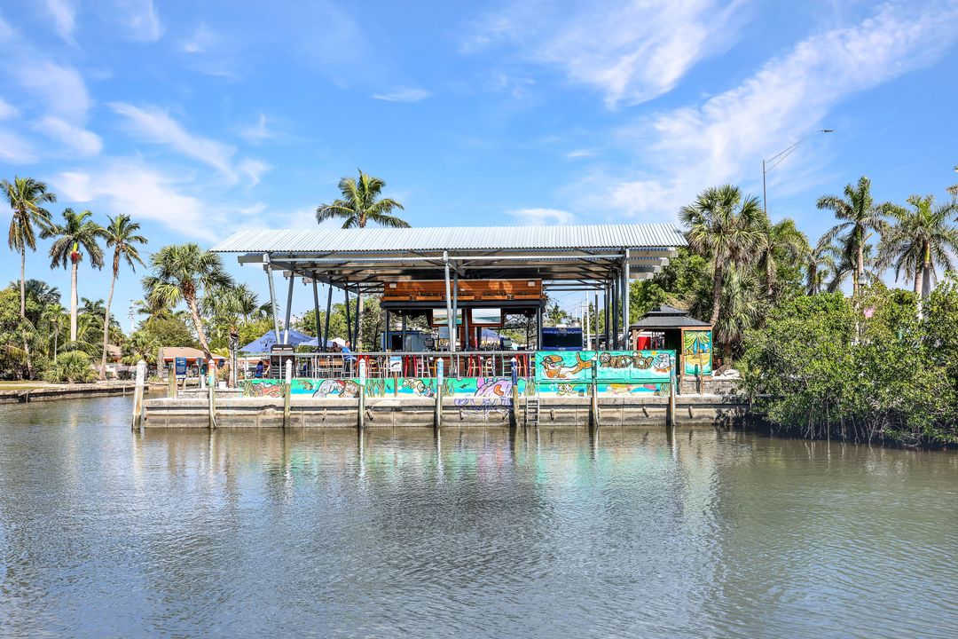 3163 Caledonia Ave, Naples, FL 34112