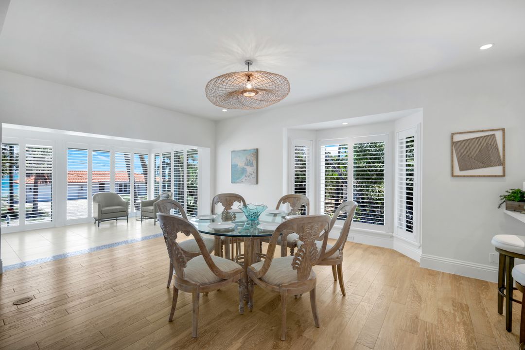 513 Lighthouse Way, Sanibel, FL 33957