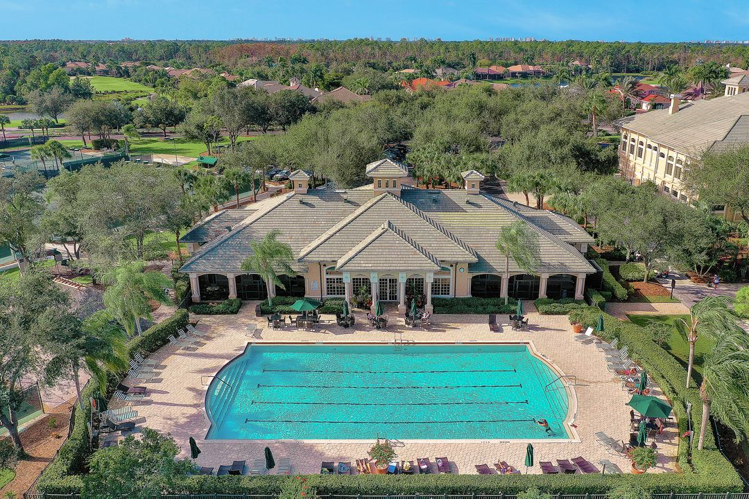 6029 Trophy Dr #301, Naples, FL 34110