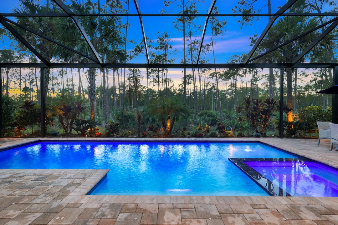 16221 Verilyn Cir, Naples, FL 34110