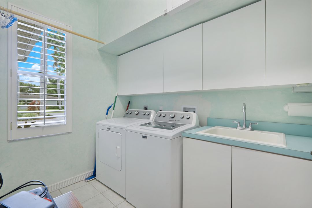 729 Dean Way, Fort Myers, FL 33919