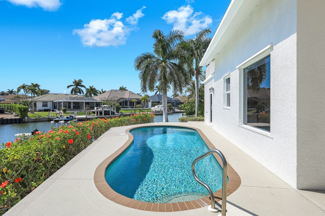 316 Waterleaf Ct, Marco Island, FL 34145