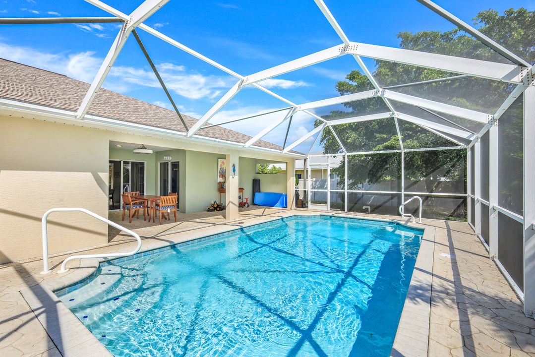 207 Plainfield St, Lehigh Acres, FL 33936