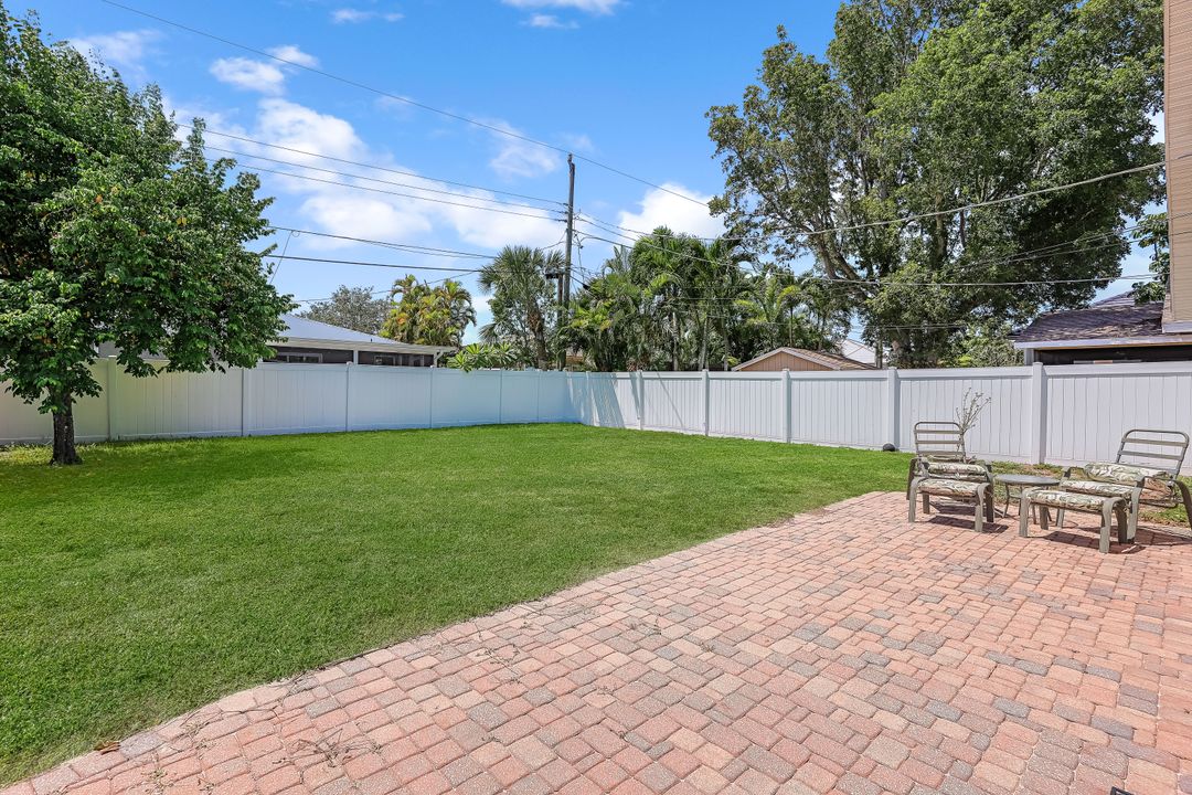 764 104th Ave N, Naples, FL 34108