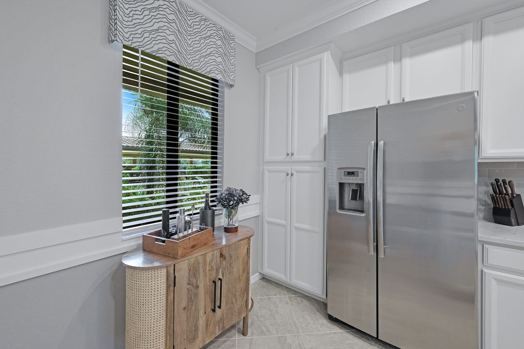 9590 Trevi Ct #5314, Naples, FL 34113