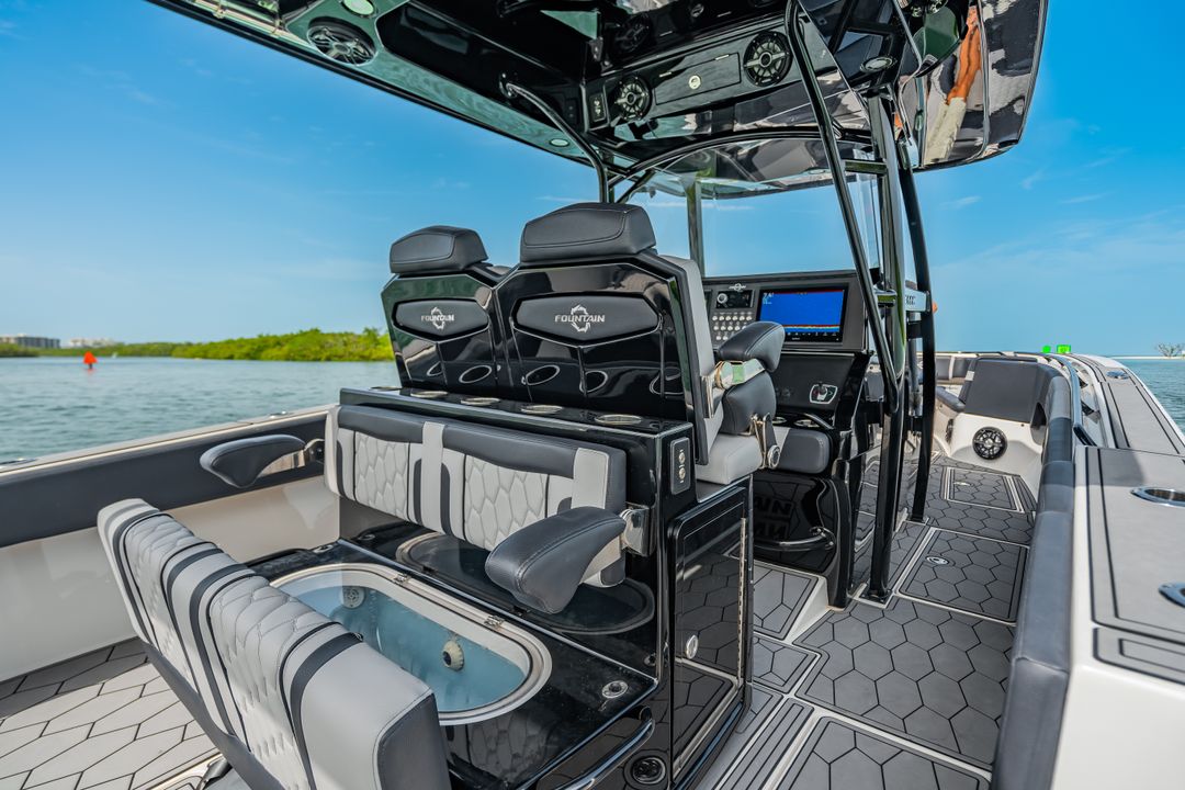 445 Dockside Dr, Naples, FL 34110
