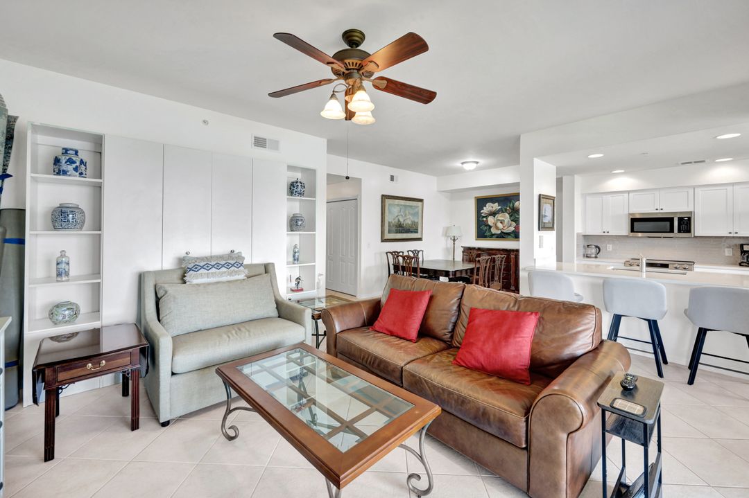 16615 Lake Cir Dr #427, Fort Myers, FL 33908